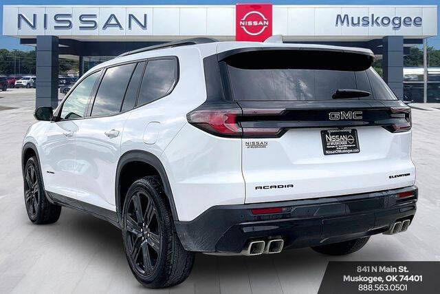 2026 GMC Acadia Elevation