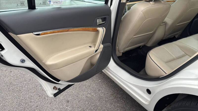 2012 Lincoln MKZ