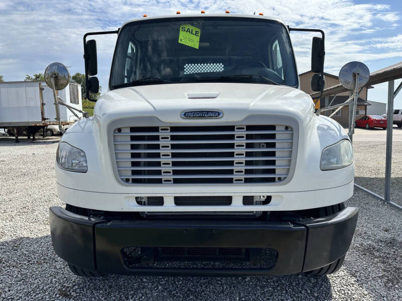 2012 Freightliner M2 106