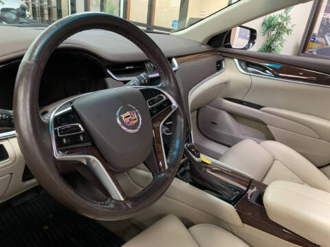 2013 Cadillac XTS Luxury Collection