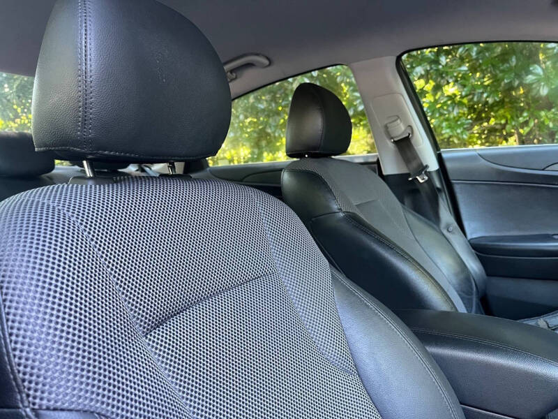 2011 Hyundai Sonata SE