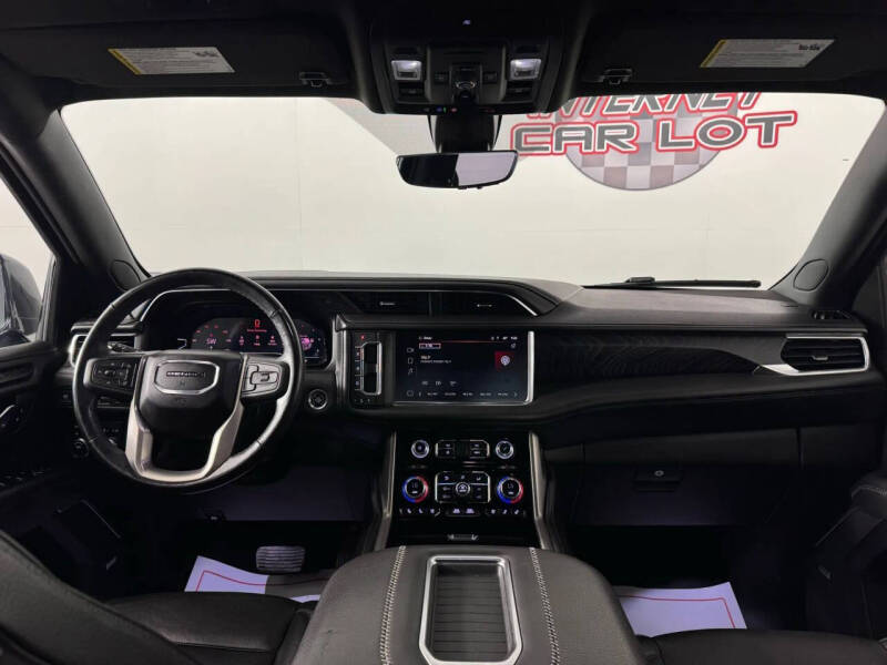 2022 GMC Yukon Denali