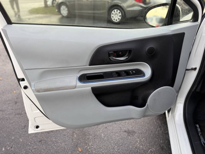 2012 Toyota Prius c One