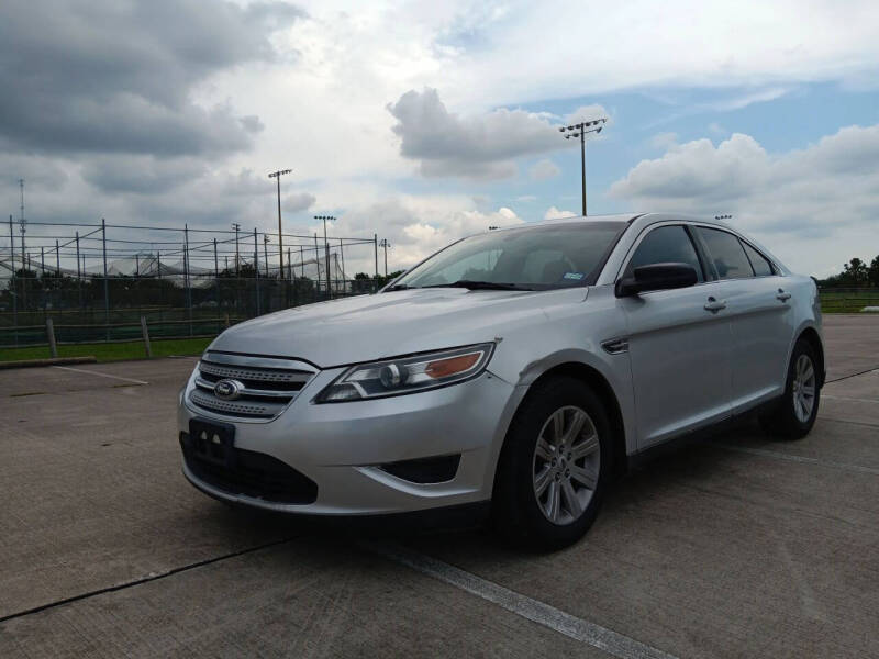 2011 Ford Taurus SE