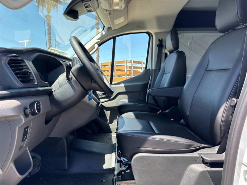 2025 Ford Transit