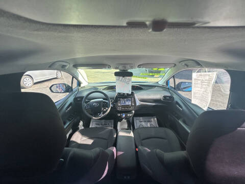 2021 Toyota Prius L Eco