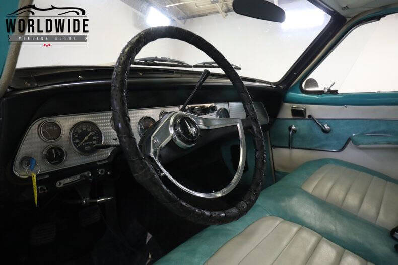 1957 Studebaker Silver Hawk