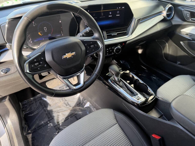 2024 Chevrolet Trax LT