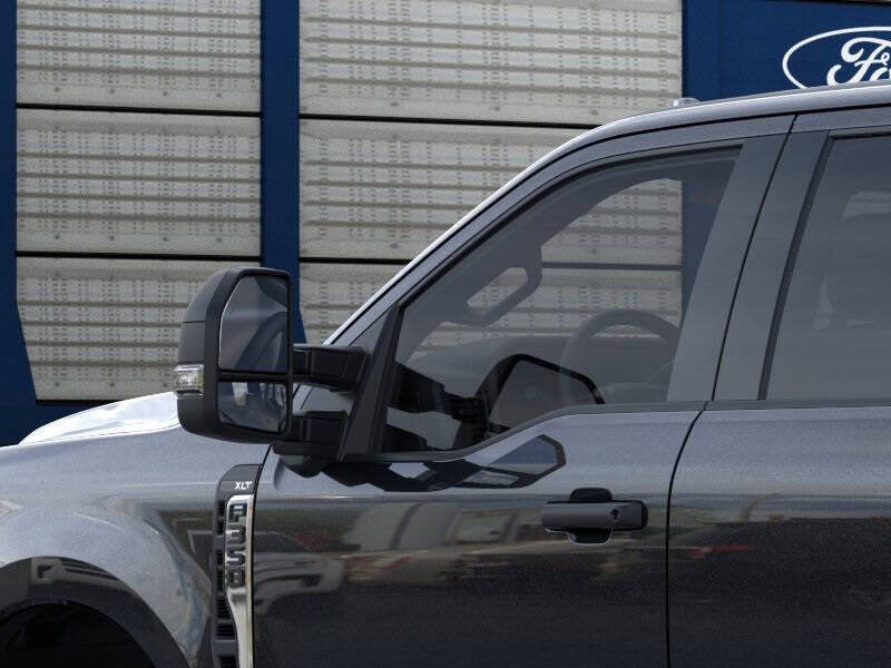 2026 Ford F-350 Super Duty XLT