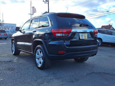 2011 Jeep Grand Cherokee Laredo