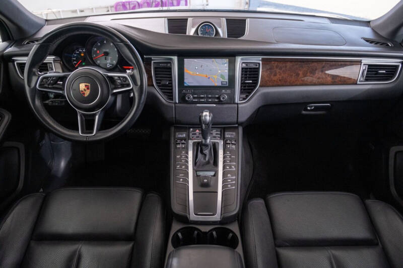 2017 Porsche Macan S