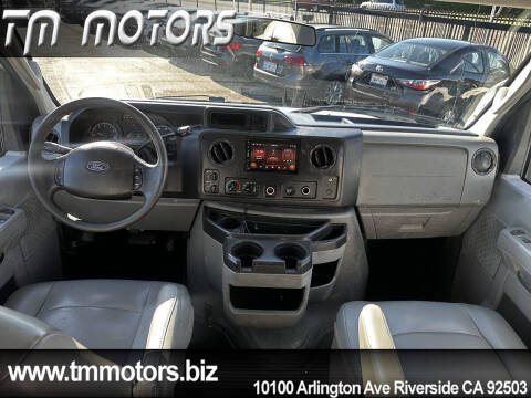 2012 Ford E-Series E-350 SD XLT