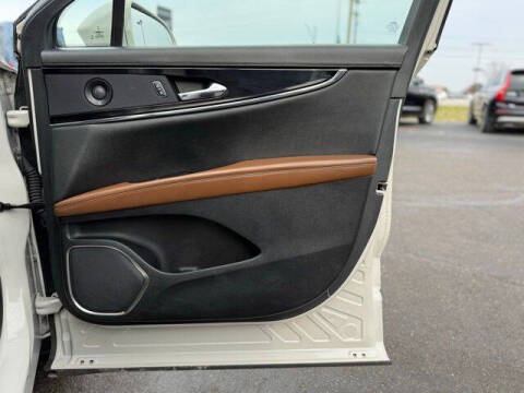 2022 Lincoln Nautilus Reserve