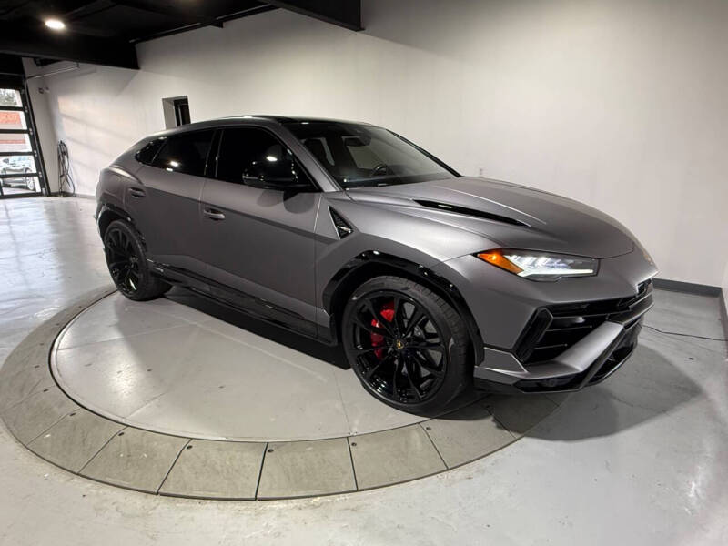 2023 Lamborghini Urus S