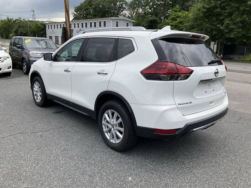 2018 Nissan Rogue SV