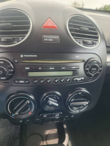 2009 Volkswagen New Beetle