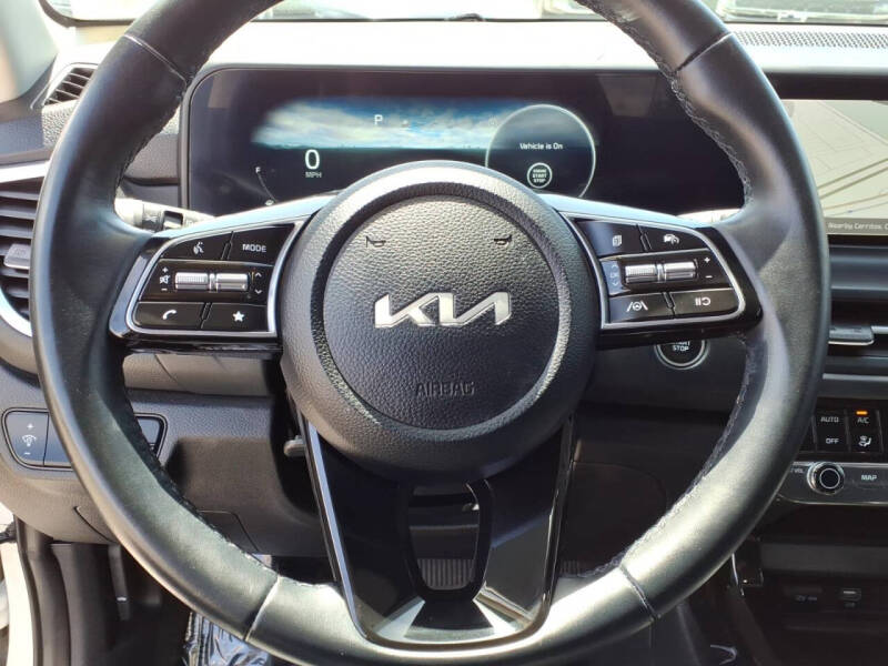 2024 Kia Seltos EX