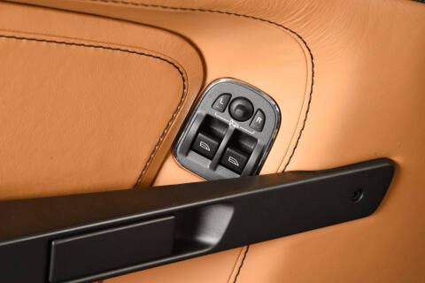 2011 Aston Martin V8 Vantage Roadster