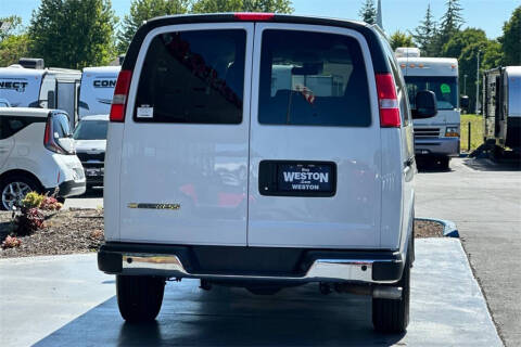 2024 Chevrolet Express LT 3500