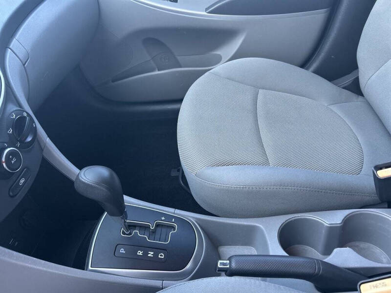 2014 Hyundai Accent GS
