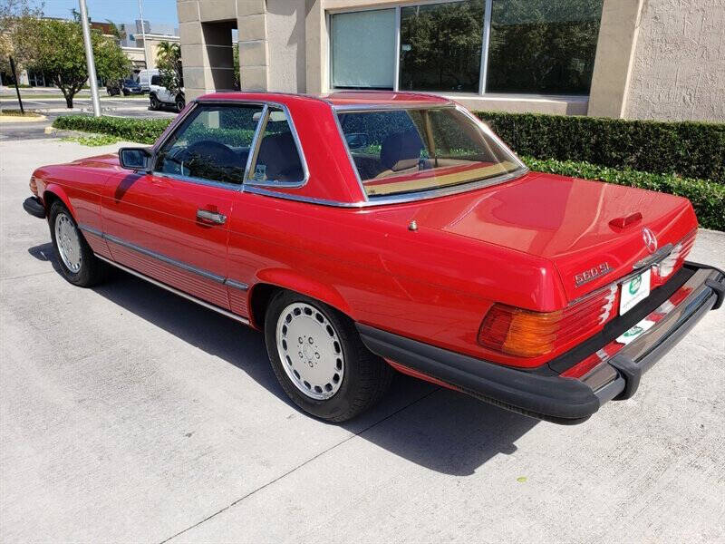1989 Mercedes-Benz 560-Class 11