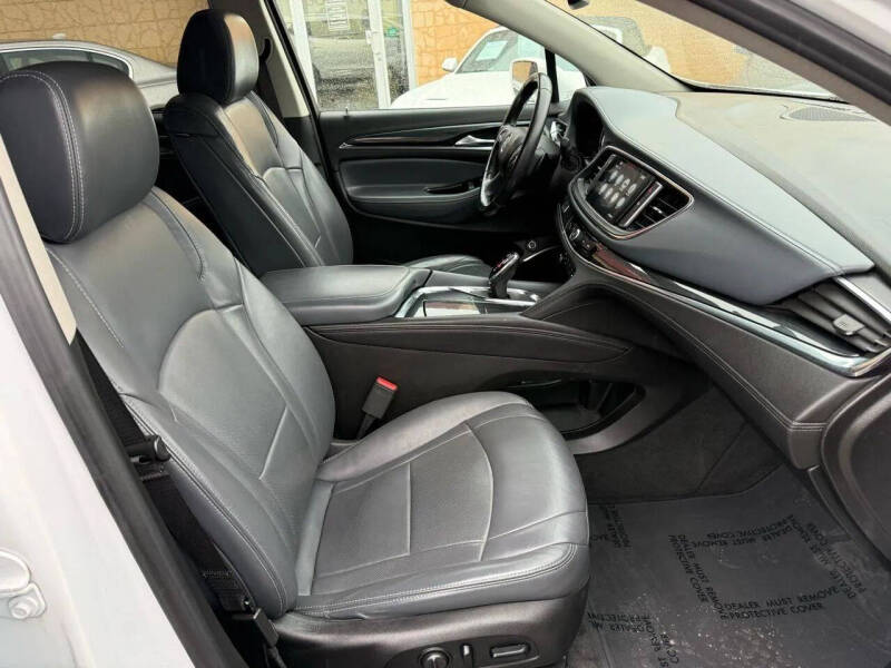 2018 Buick Enclave Essence