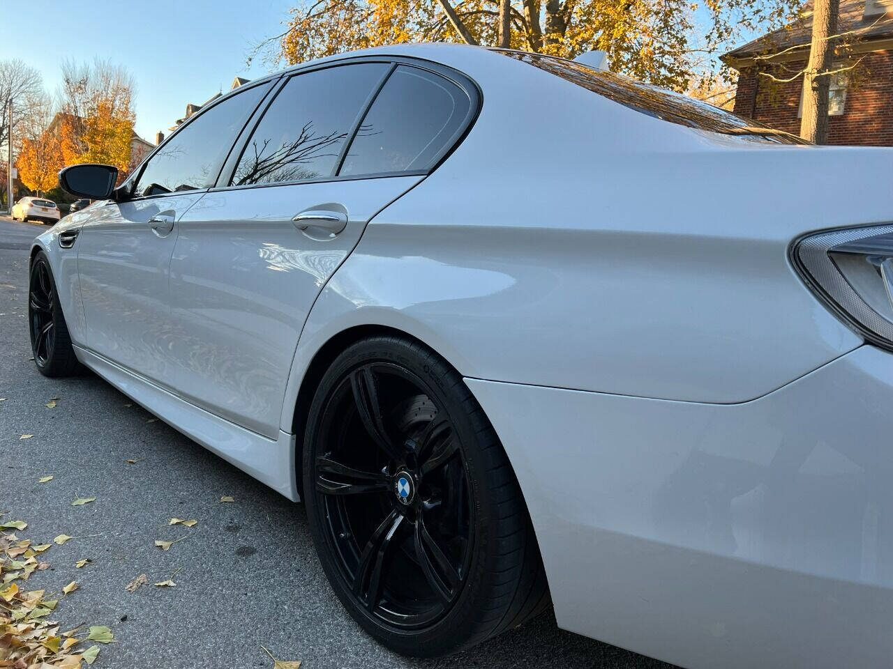 2013 BMW M5 Sedan - $27,900