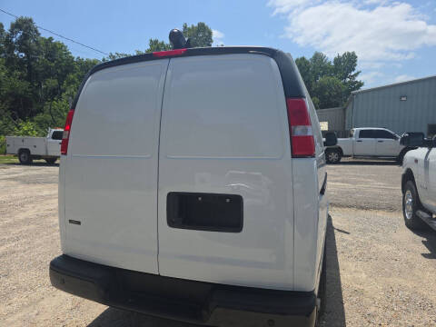 2024 Chevrolet Express 2500