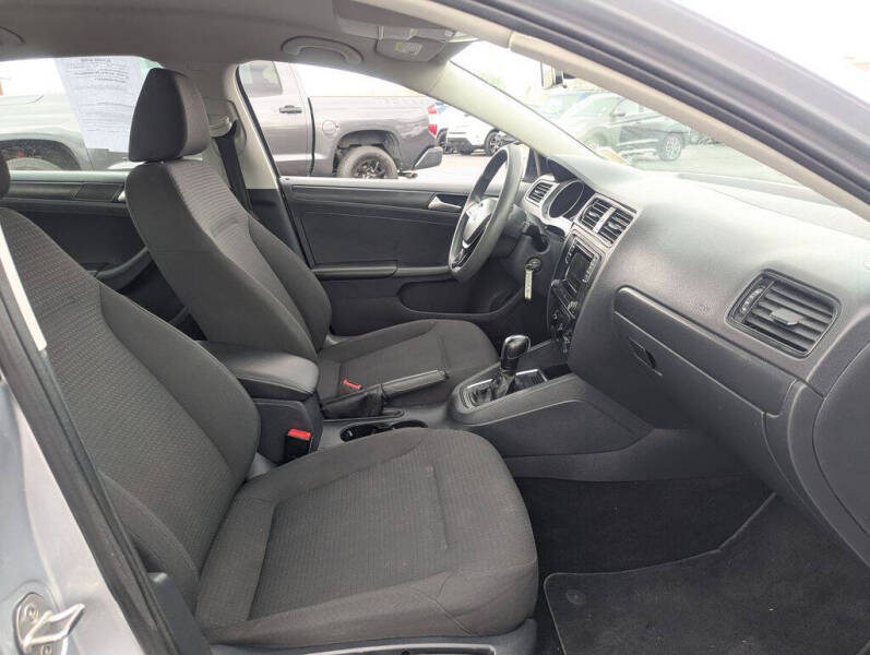 2016 Volkswagen Jetta