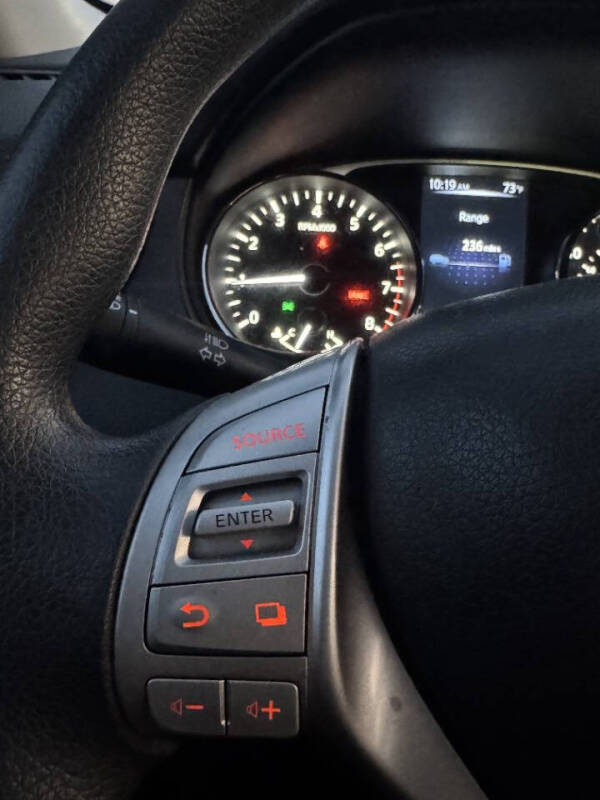 2016 Nissan Rogue S