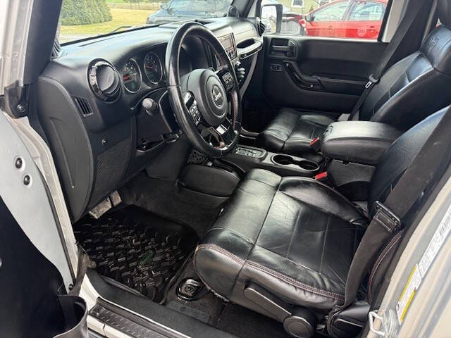 2012 Jeep Wrangler Unlimited Arctic
