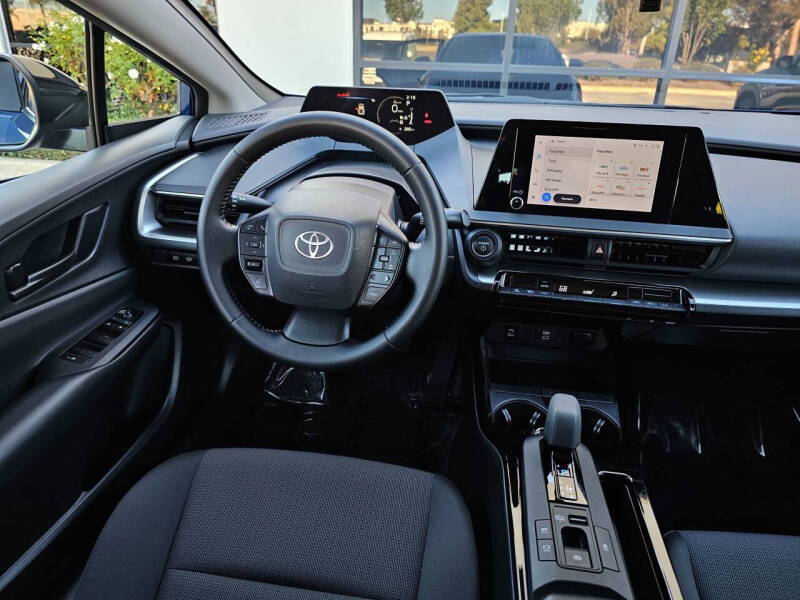 2023 Toyota Prius LE