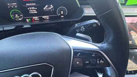 2019 Audi e-tron quattro Premium Plus