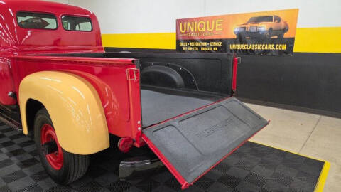 1953 International L-120 Series