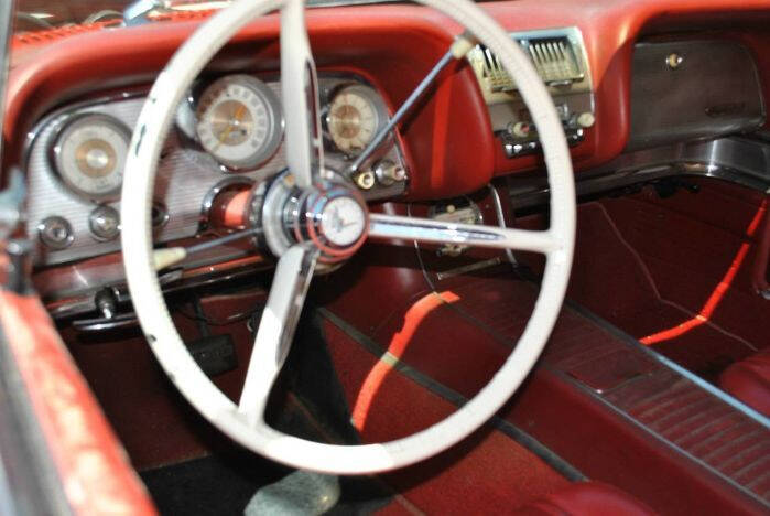 1960 Ford Thunderbird