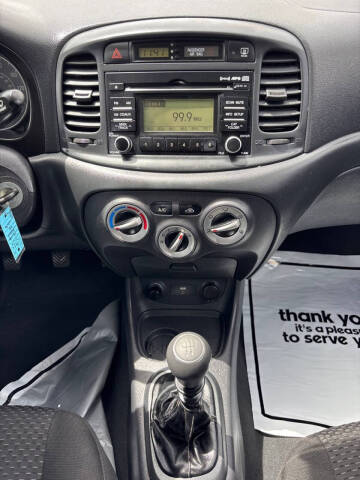 2009 Hyundai Accent GS