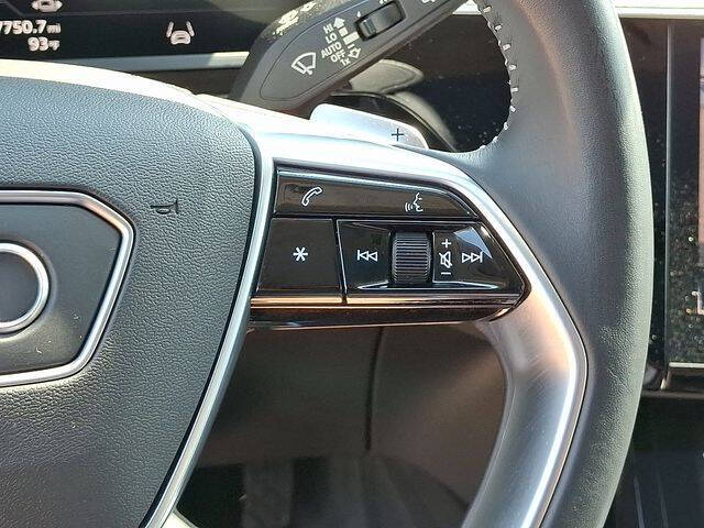 2021 Audi e-tron quattro Prestige