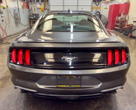 2020 Ford Mustang EcoBoost