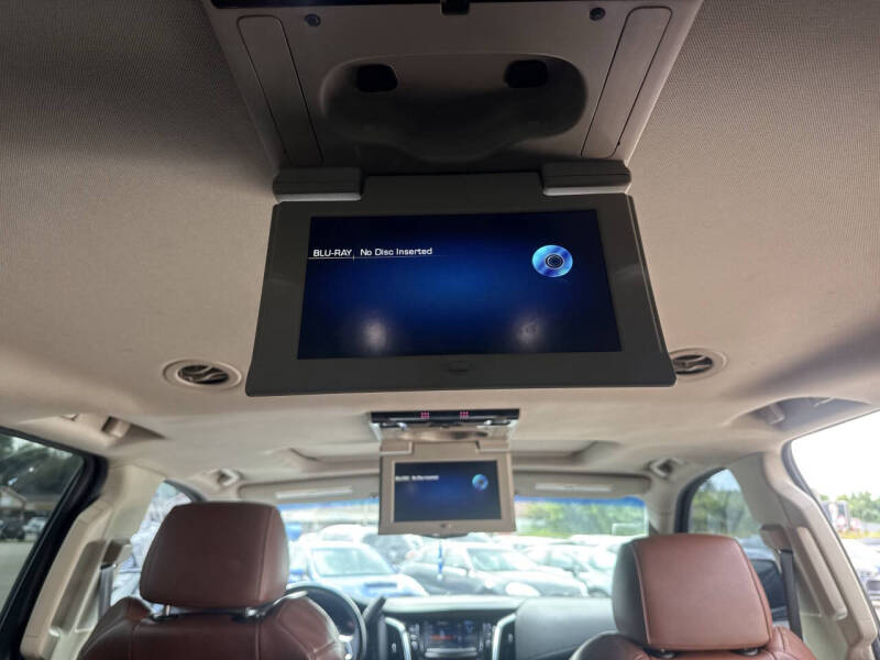 2017 Cadillac Escalade ESV Luxury