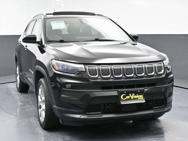 2022 Jeep Compass Latitude Lux