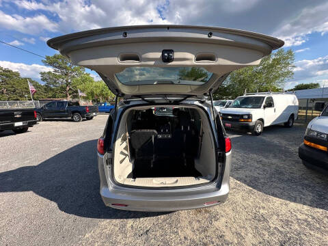 2017 Chrysler Pacifica LX