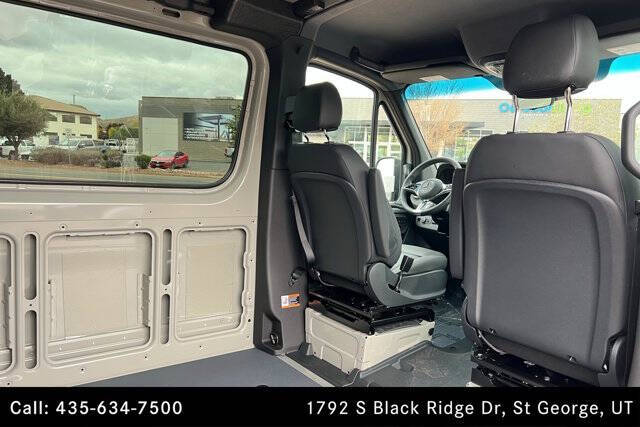 2025 Mercedes-Benz Sprinter