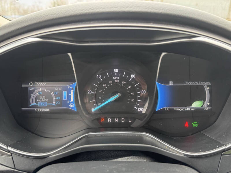 2017 Ford Fusion Hybrid SE