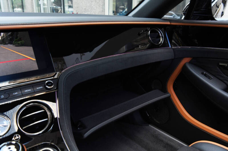 2025 Bentley Continental