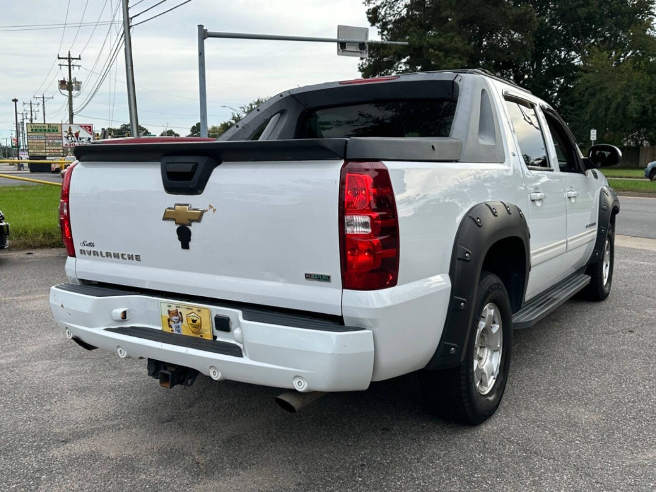 2011 Chevrolet Avalanche for sale at CarMood in Virginia Beach, VA