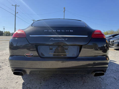 2011 Porsche Panamera 4