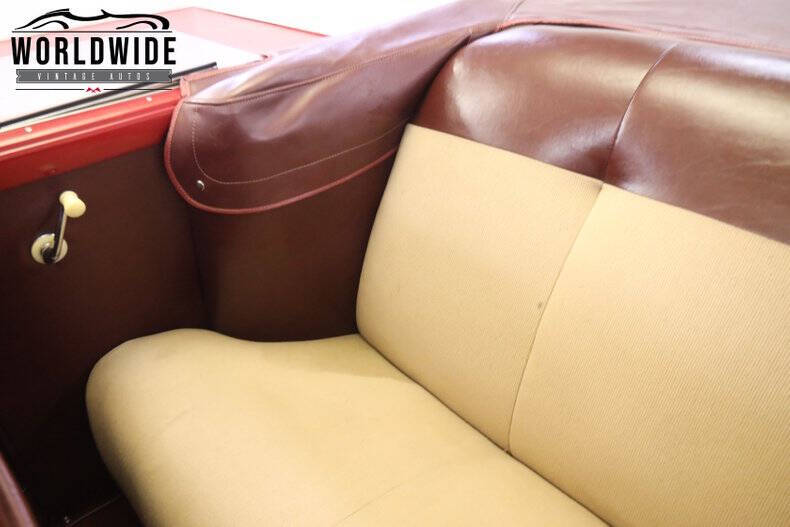 1950 Plymouth Deluxe