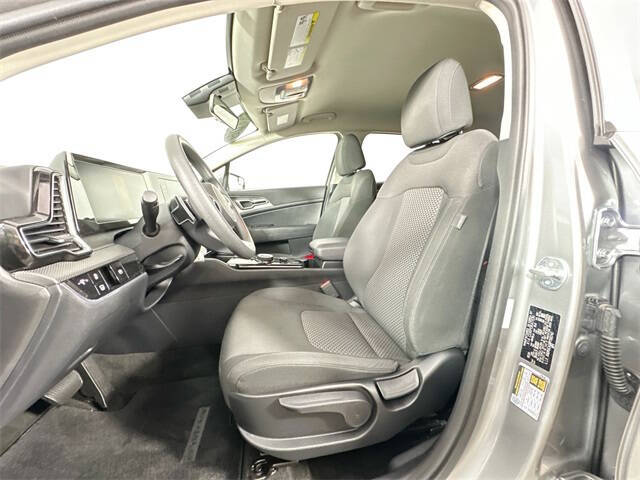 2023 Kia Sportage Hybrid LX