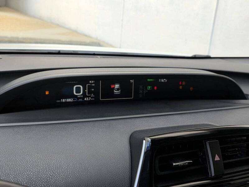 2019 Toyota Prius XLE AWD-e