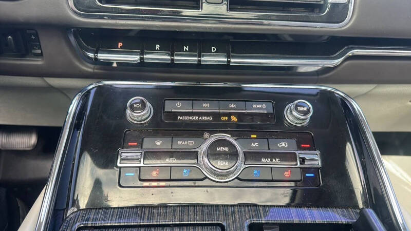 2018 Lincoln Navigator L Black Label